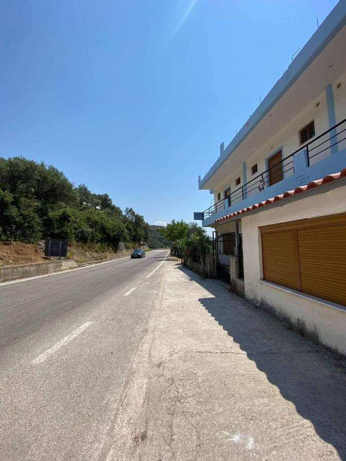 Shenmiter Lukove Διαμέρισμα Εξωτερικό φωτογραφία